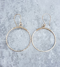 Load image into Gallery viewer, Serena Hoops