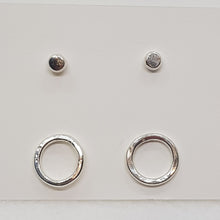 Load image into Gallery viewer, Timeless XO Stud Set