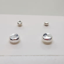 Load image into Gallery viewer, Timeless XO Stud Set