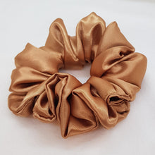 Load image into Gallery viewer, Golden Goddess