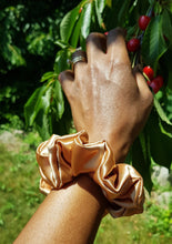 Load image into Gallery viewer, Golden Goddess