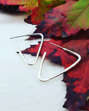 Load image into Gallery viewer, Triangle Hoops