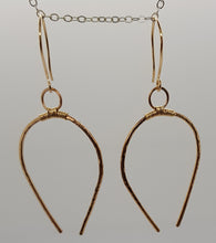 Load image into Gallery viewer, Nerine Earrings
