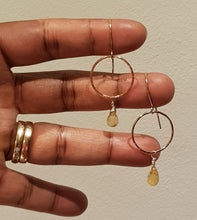 Load image into Gallery viewer, Peyton Drop Earrings

