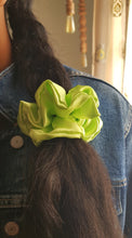 Load image into Gallery viewer, Lime Green
